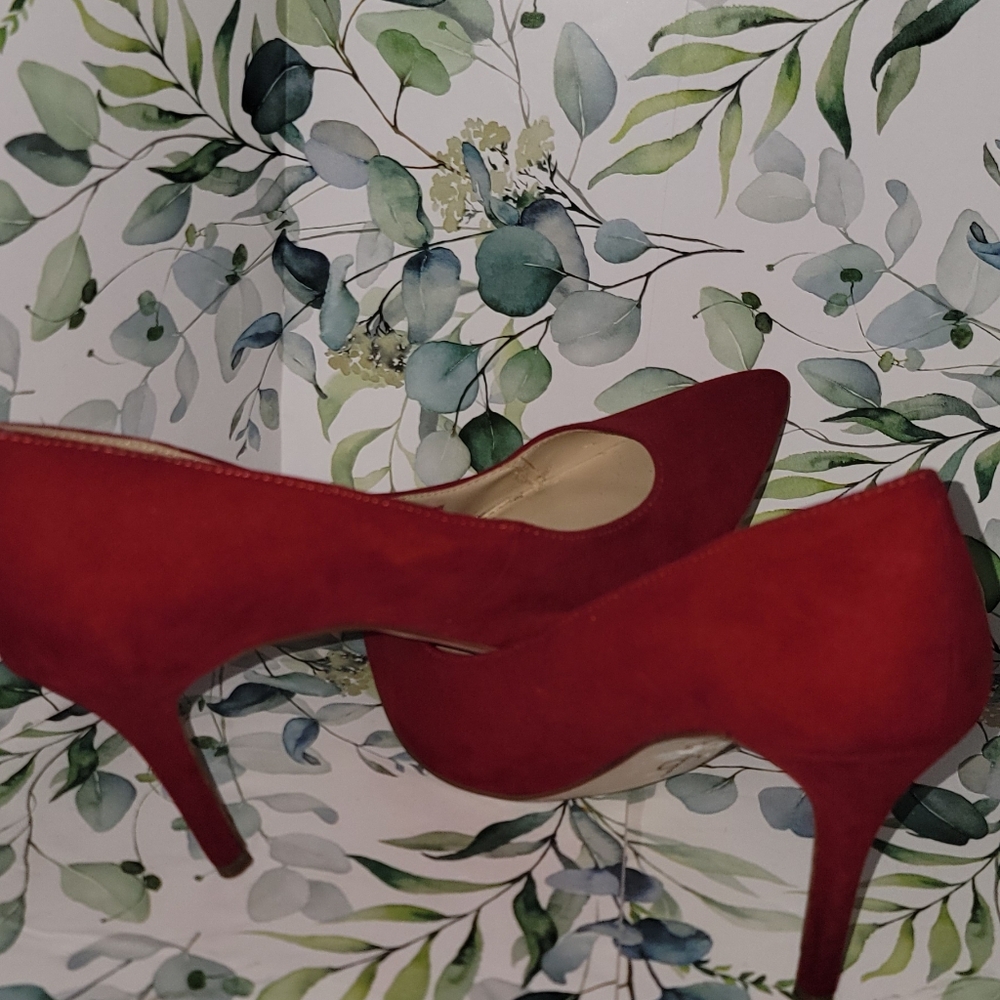 JESSICA SIMPSON Suede